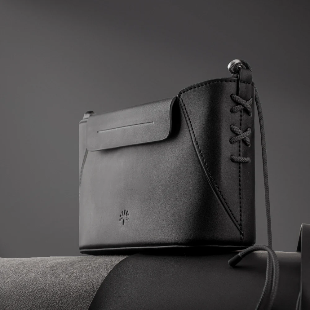 OneGo Classic Crossbody Mobile Bag - Image 9